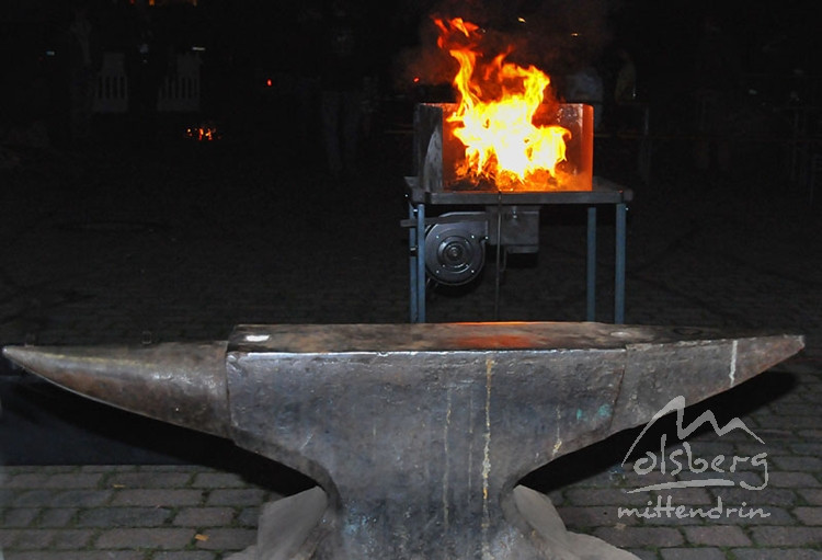 20091001 1294553787 huf nagelschmiedint 2