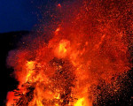 20090412 2069846378 osterfeuer09 25