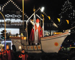 ein langer zug zur konzerthalle 20091206 1080486748