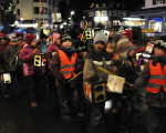 ein langer zug zur konzerthalle 20091206 1551109437