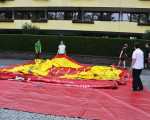 der xxl spielplatz wird aufgebaut 20100705 1764764748