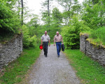 wanderer auf dem weg zur maiandacht 20100530 1348572075