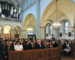 firmlinge  paten in erwartung d bischhofs 20100514 1134603294