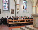 firmlinge  paten in erwartung d bischhofs 20100514 1419374093