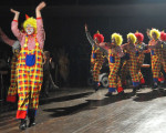 die wunderbaren tanzclowns kommen 20100131 1100039513