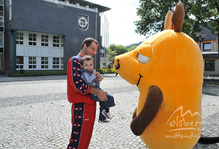 mausmania vor unserem rathaus 20100820 1900936854