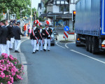 sammeln zum grossen festzug 20110706 1348186159