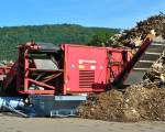 industrieholz wird zu hackschnitzel 20110905 1111105088