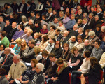 warten auf den beginn des konzertes 20111219 1233024218