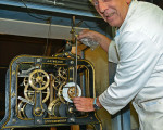 der uhrmachermeister am werk 20140808 1195512138