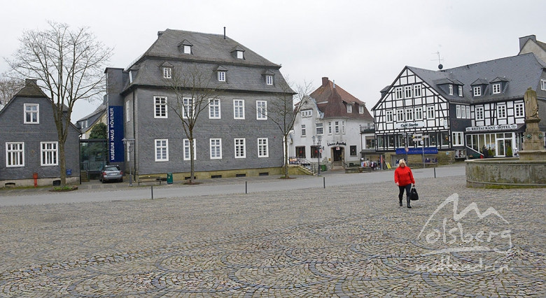 haus hoevener am briloner markt 20140321 1624027695