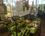 ue 60 besucht fa claas 20140621 1925866508