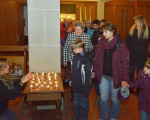 ein licht zum altar bringen 20131119 1898620532