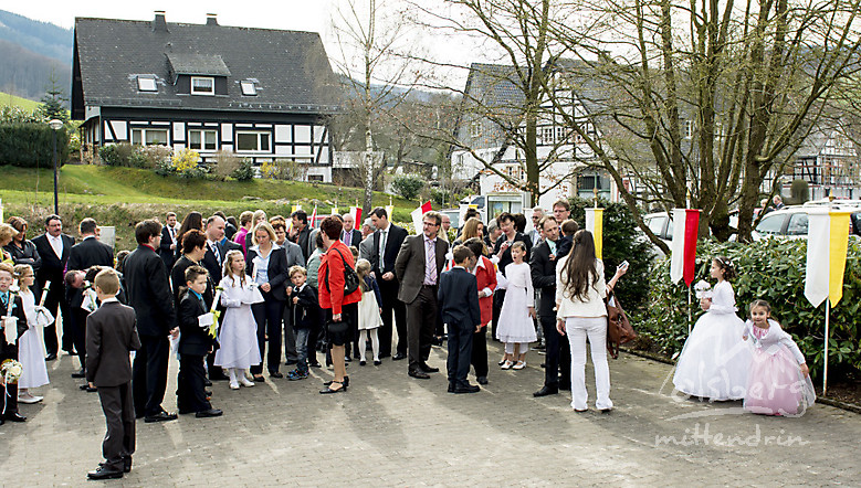 erstkommunion in elleringhausen 20150428 1484644309
