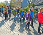 palmsonntag   palmweihe   gang zur kirche 20170409 1000615543