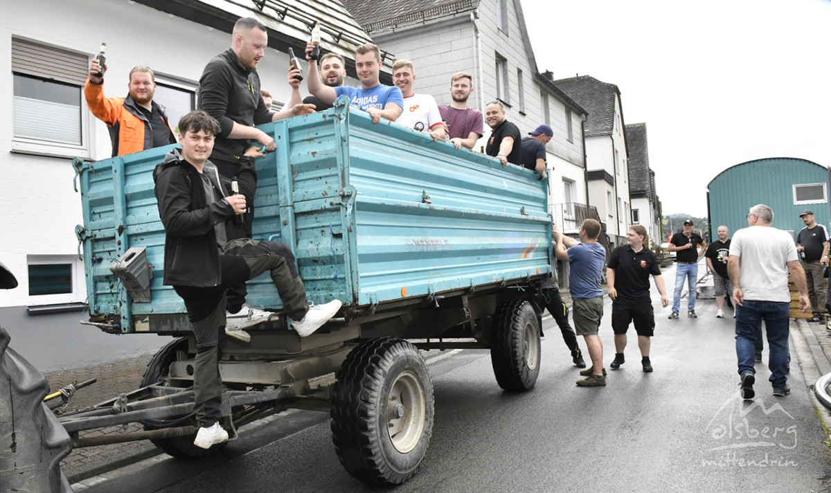 kraenzen beim koenigint112 kraenzen beim koenigint112