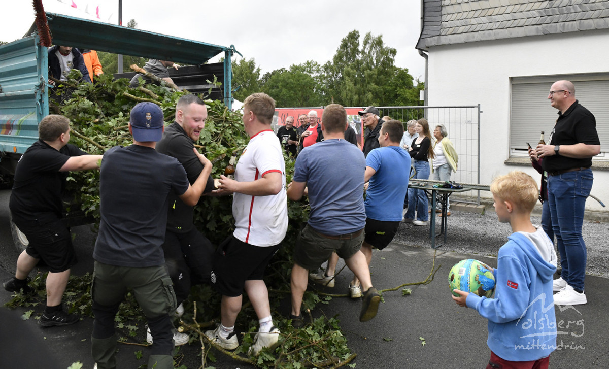 kraenzen beim koenigint114 kraenzen beim koenigint114