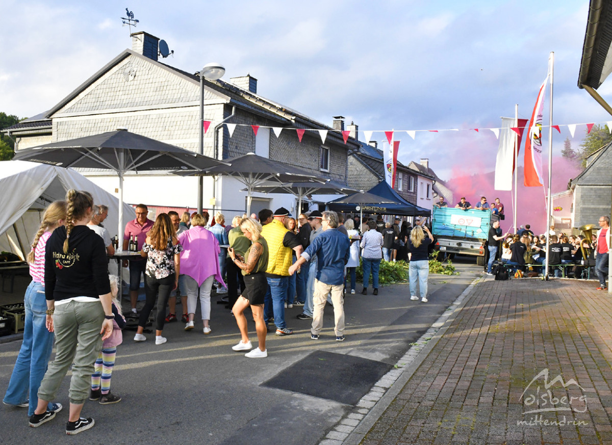 kraenzen beim koenigint119 kraenzen beim koenigint119