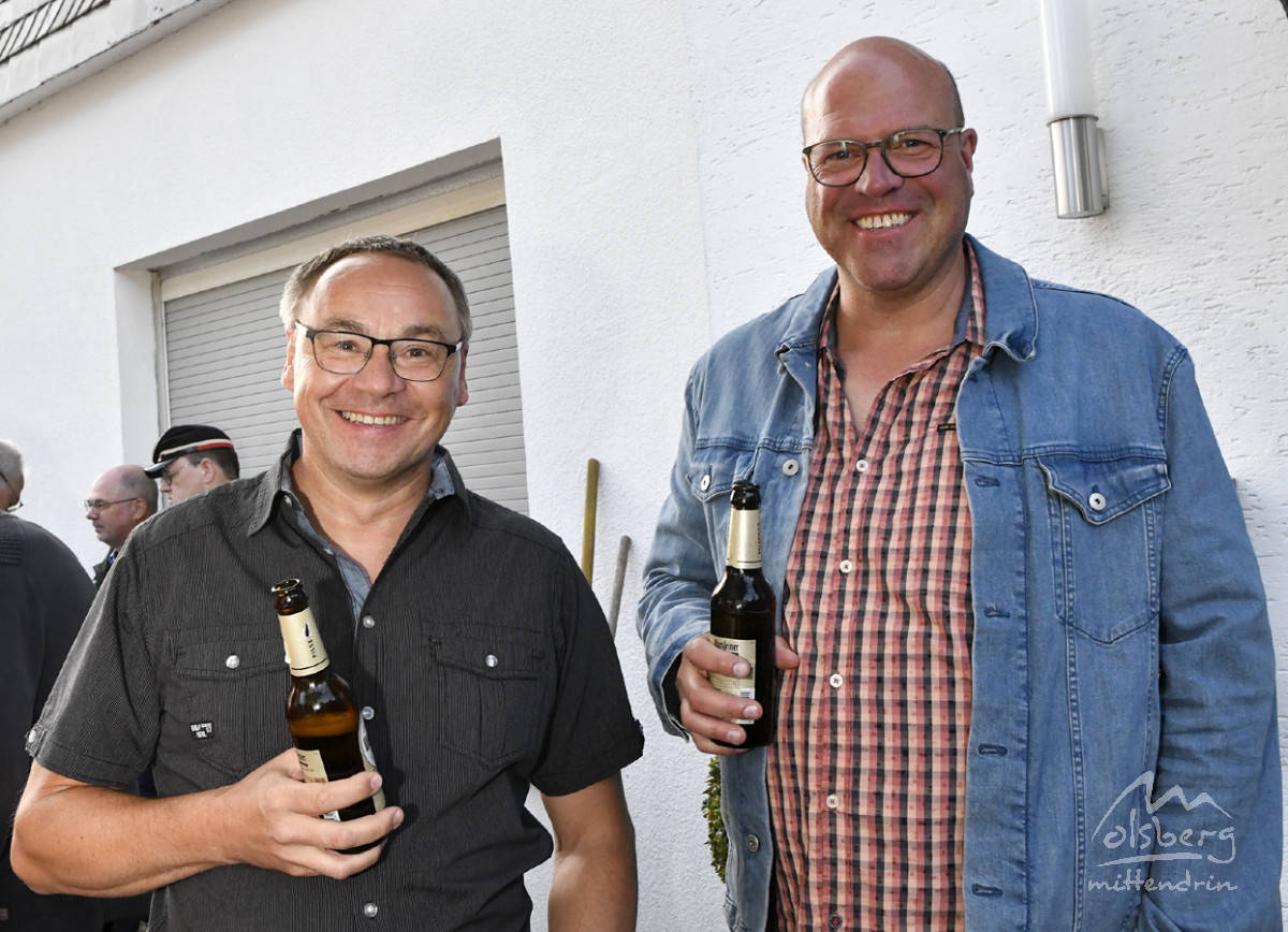 kraenzen beim koenigint123 kraenzen beim koenigint123