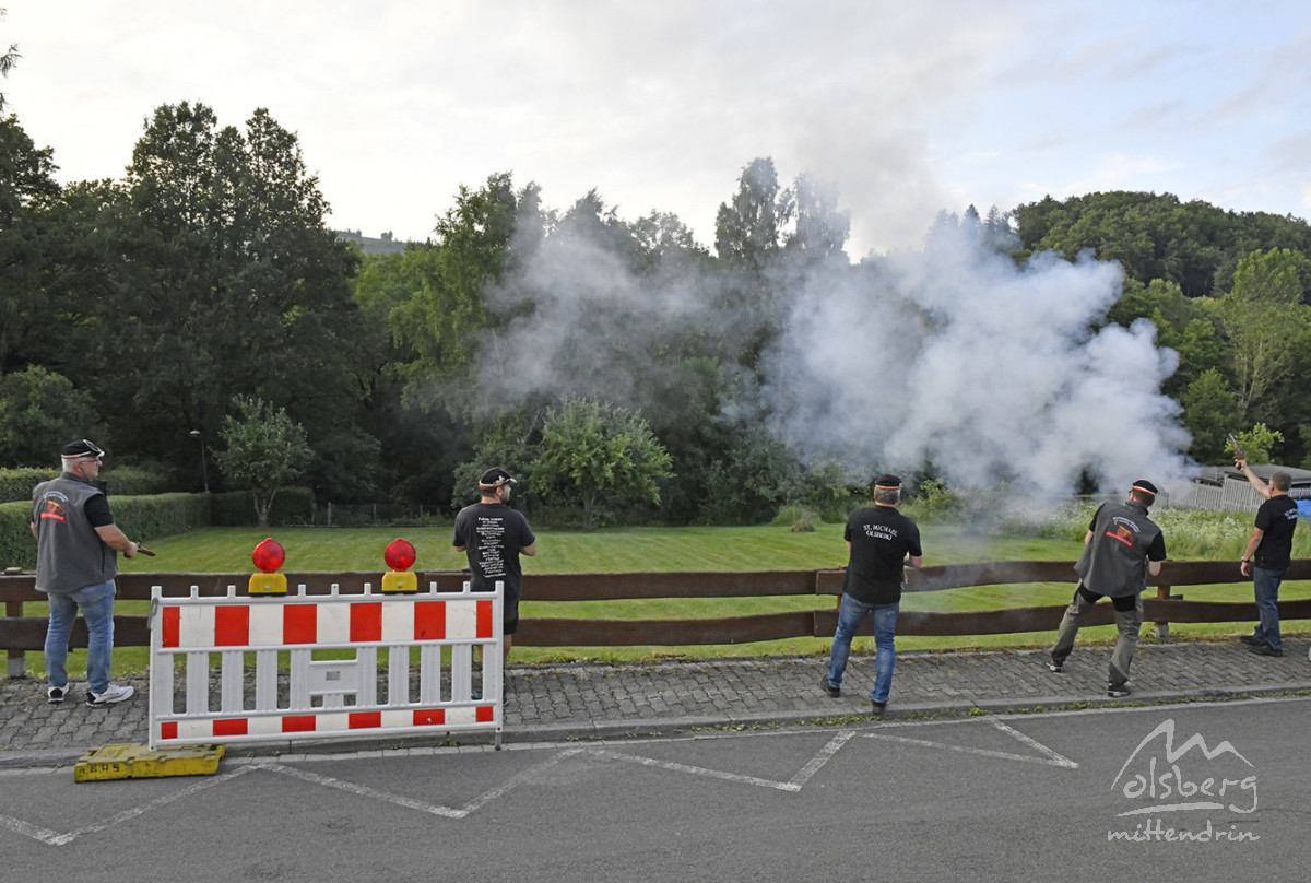 kraenzen beim koenigint138 kraenzen beim koenigint138