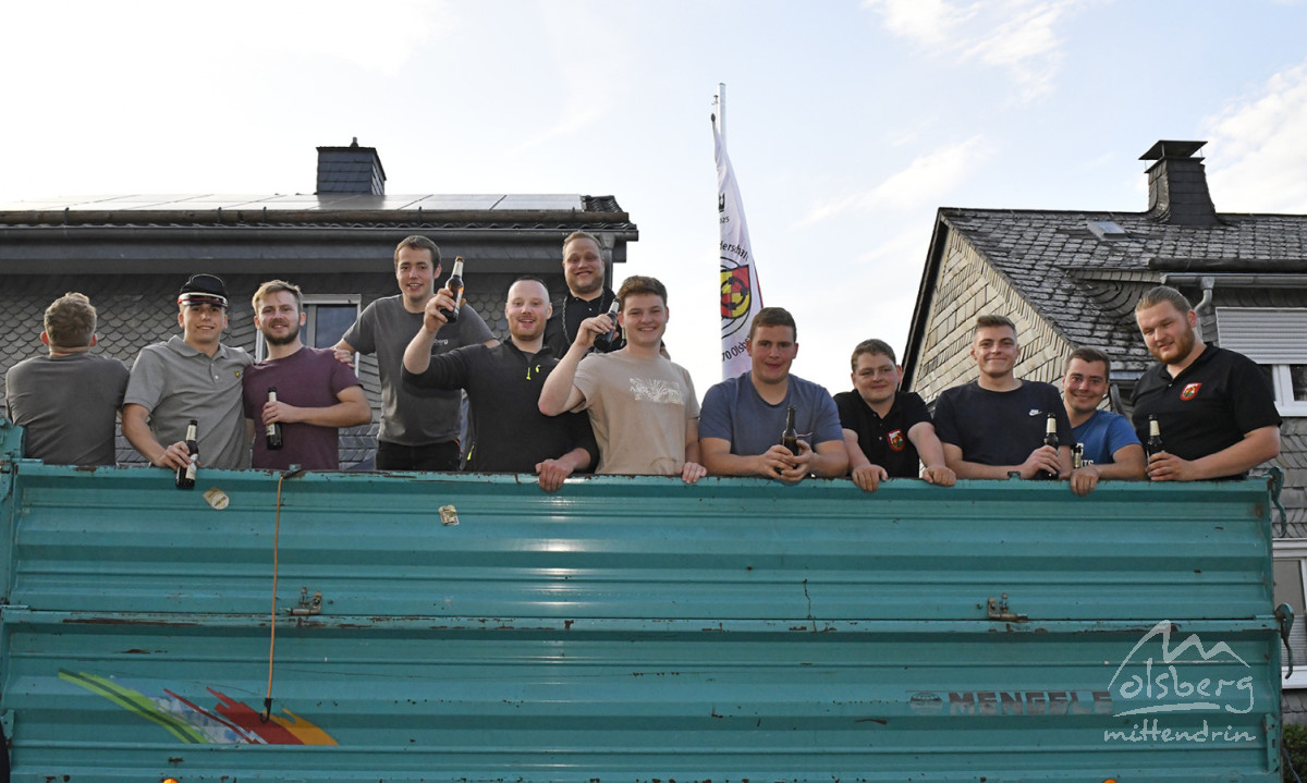 kraenzen beim koenigint146 kraenzen beim koenigint146