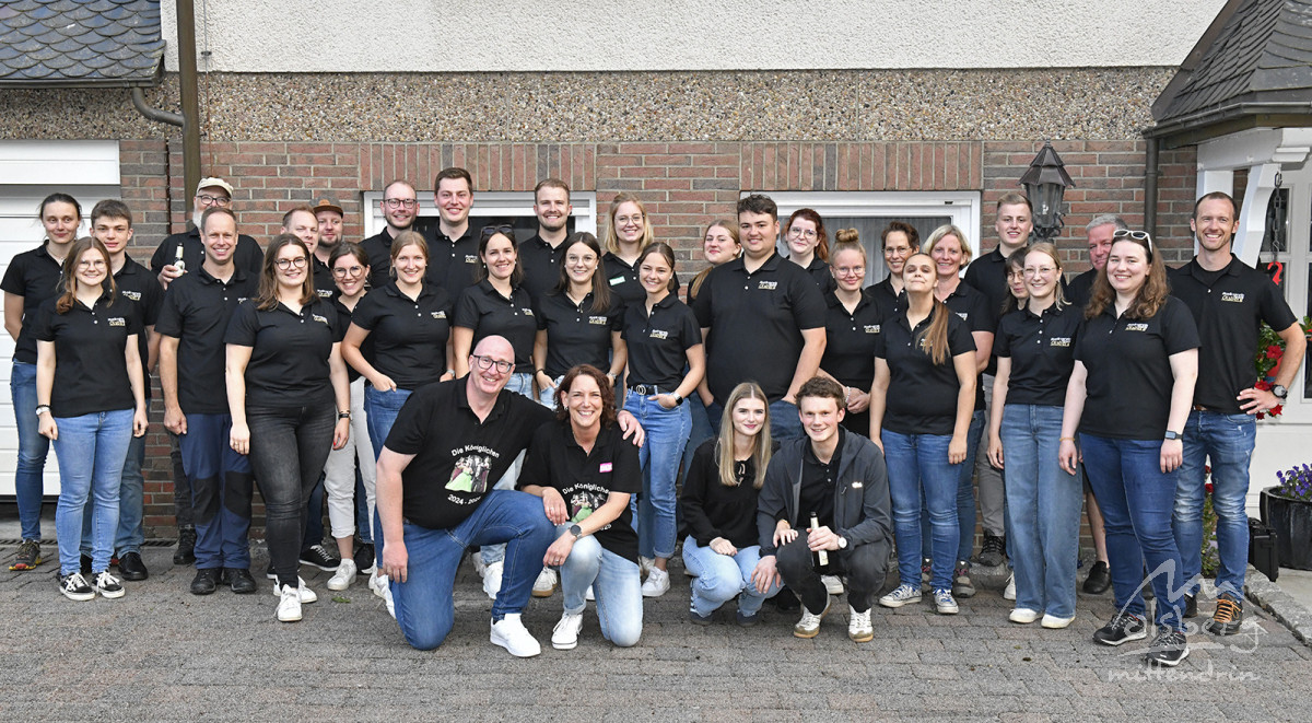 kraenzen beim koenigint155 kraenzen beim koenigint155