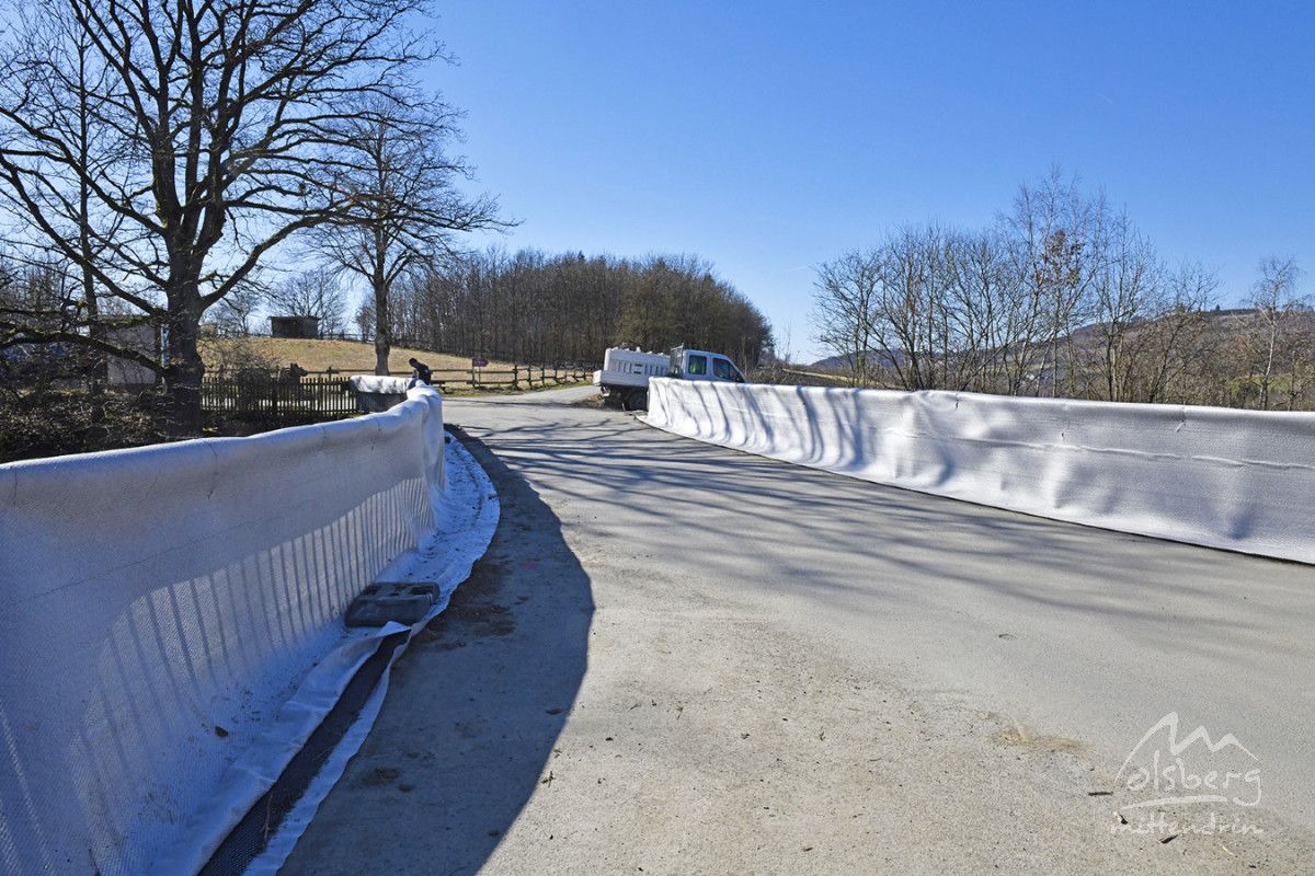  dsc659rote bruecke repaint