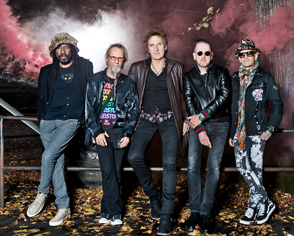21 11 27 Carl Carlton Songdogs Tine AckeWEB