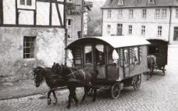 Zigeuner auf dem Weg zum Pferdemarkt